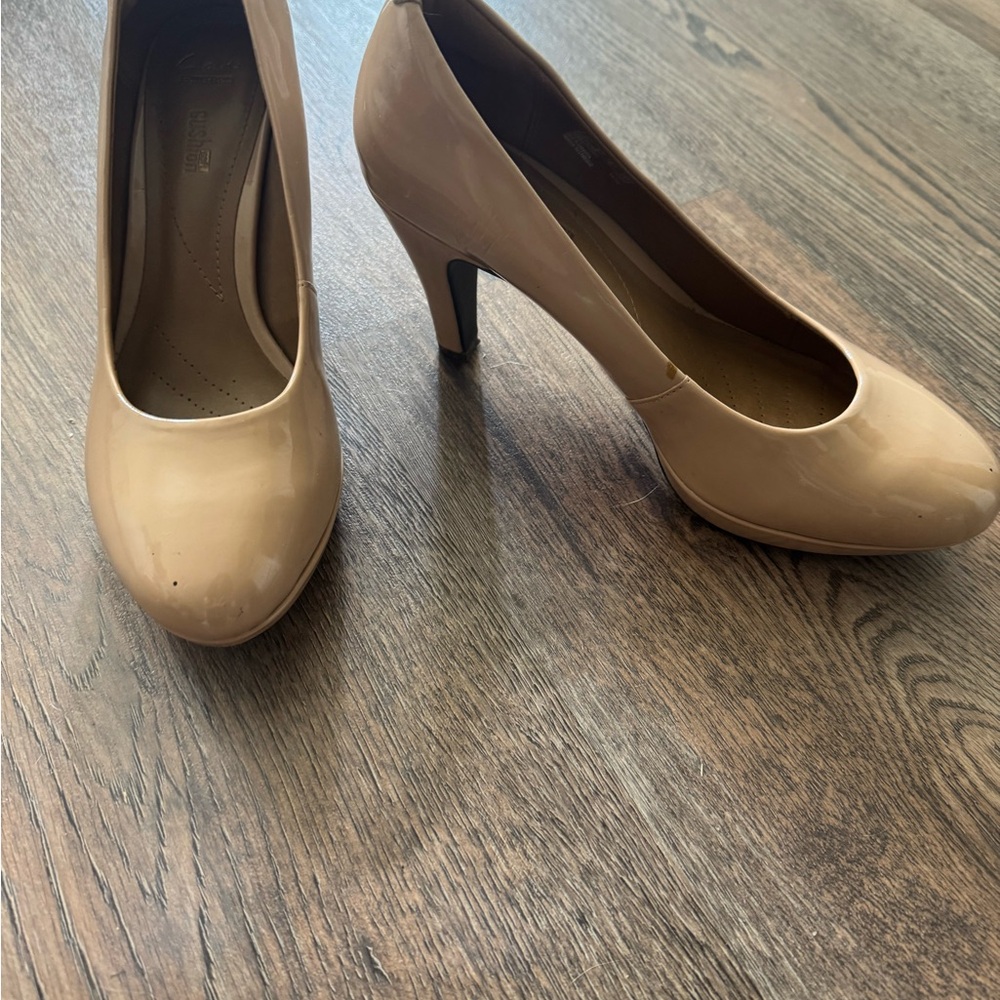 Clarks Classic Beige Heels